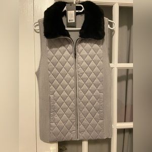 Jones New York faux fur trim vest